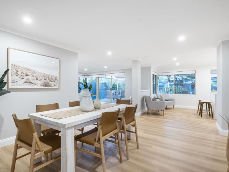 25 Pinegrove Mews, Currambine