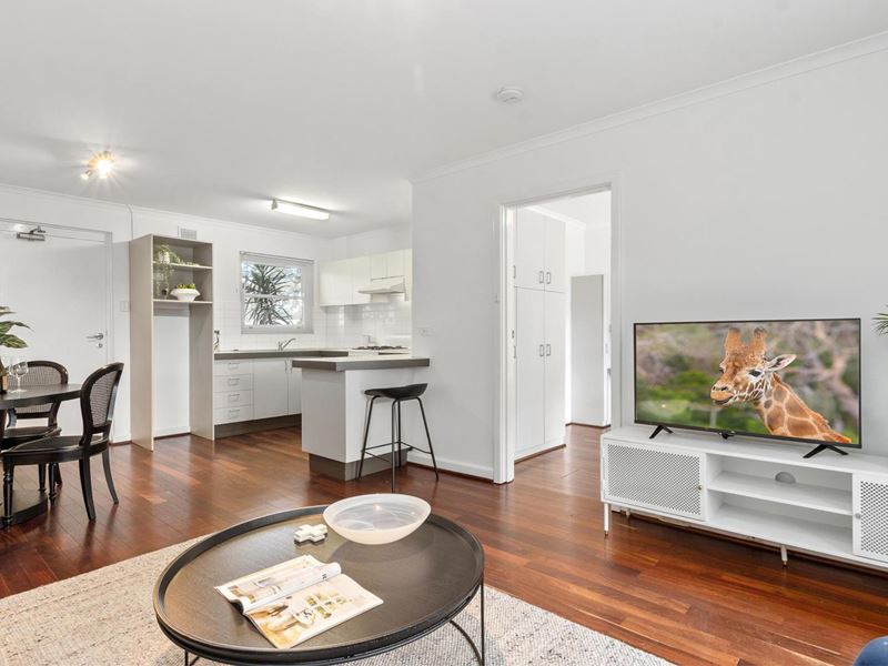 2/106 McDonald Street, Como