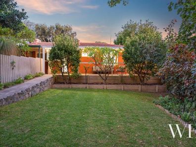 1 Pembroke Street, Bicton WA 6157