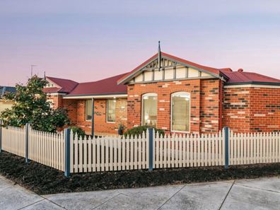 2 Elyard Crescent, Stirling WA 6021