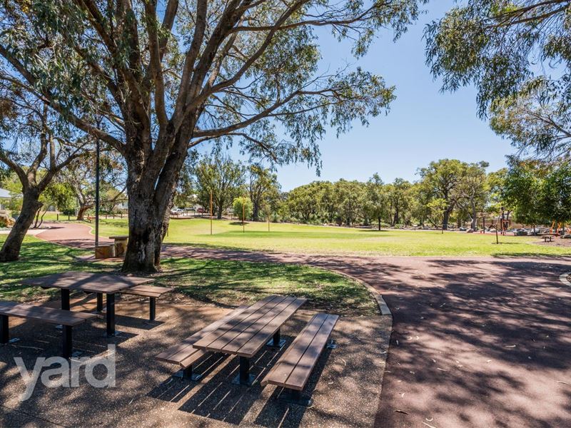 16 Stacey Street, Willagee