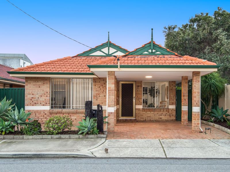 7 Christina Parade, North Fremantle