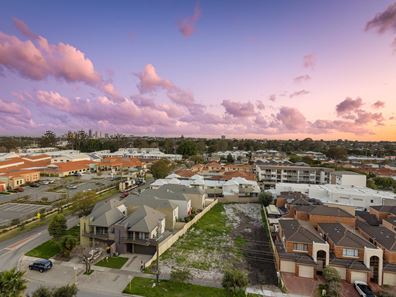 98/16 Leeder Street, Glendalough WA 6016