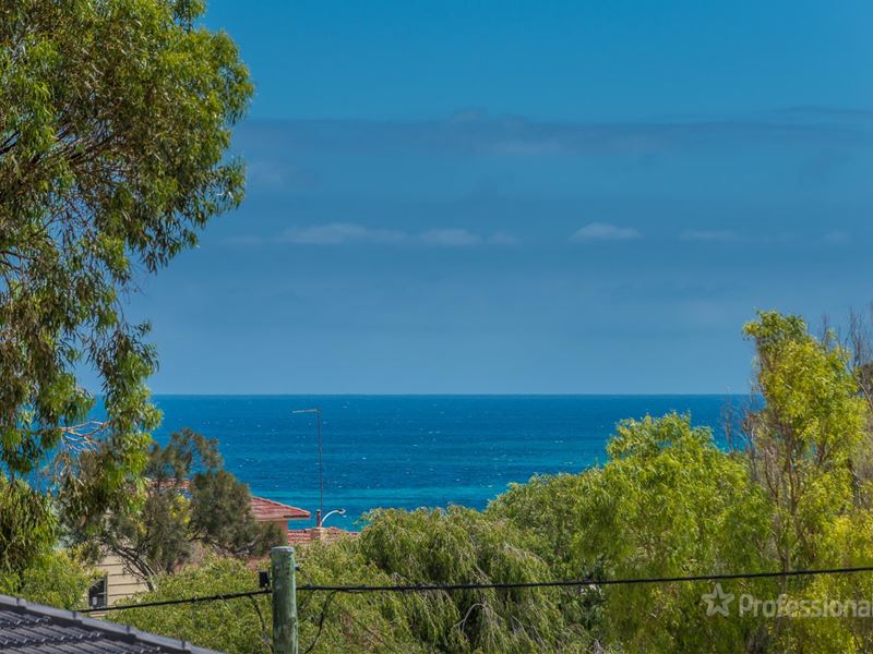 40A Hazel Avenue, Quinns Rocks WA 6030