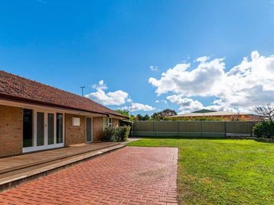 14 Piesse Place, Seville Grove WA 6112