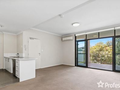 34/34 Malata Crescent, Success WA 6164