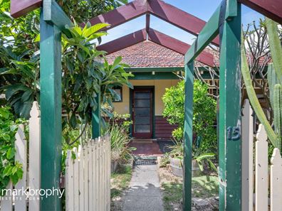 15 King William Street, South Fremantle WA 6162