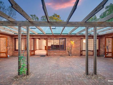 12 Forestedge Retreat, Roleystone WA 6111