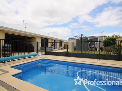 67 Sherwood Road, Australind WA 6233