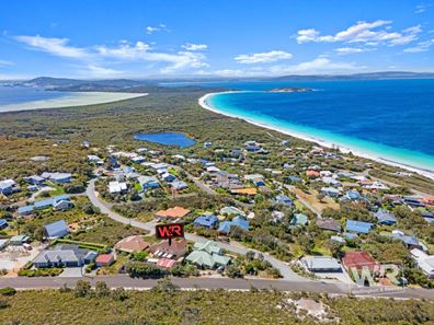 3 Caledonia Crescent, Goode Beach WA 6330