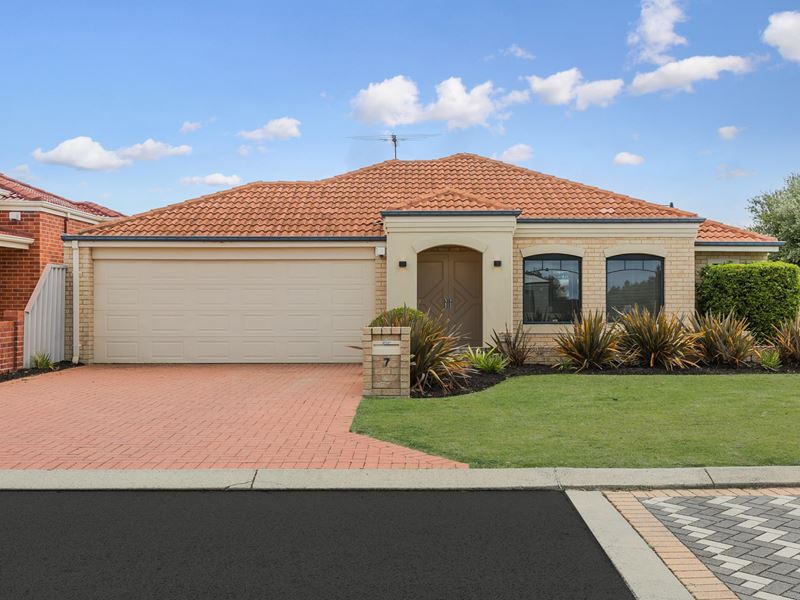 7 Shalimar Brace, Shoalwater WA 6169