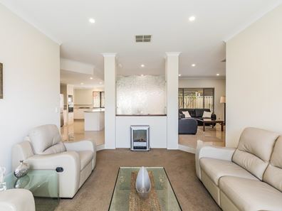 7 Shalimar Brace, Shoalwater WA 6169