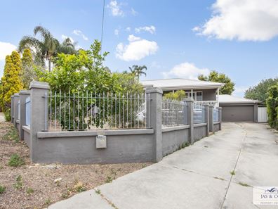 15 Curtis Place, Melville WA 6156