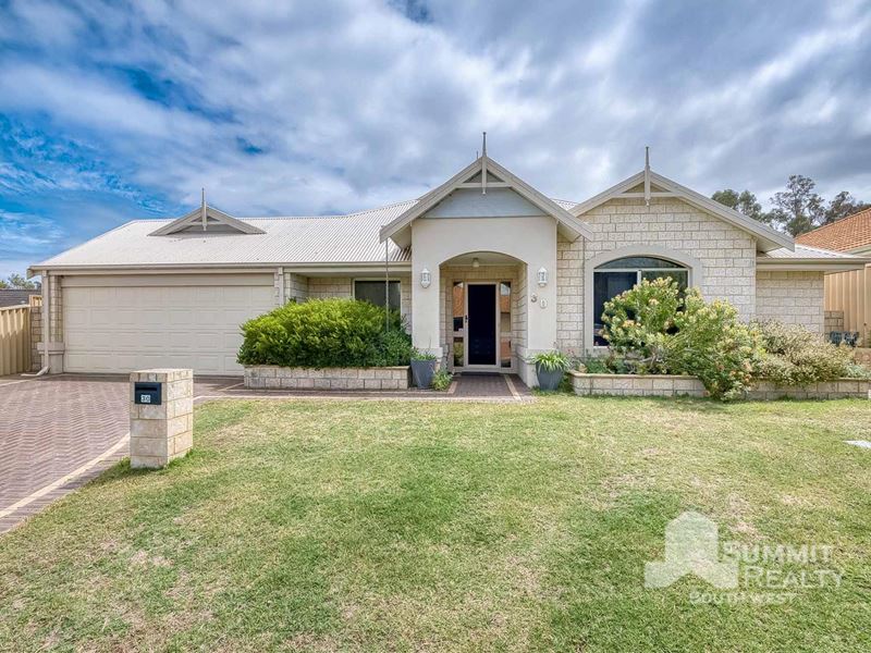 30 Poole Road, Dalyellup WA 6230