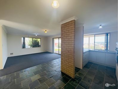 8 Ebony Court, Halls Head WA 6210