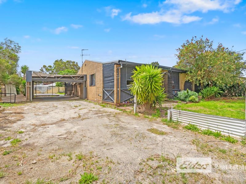 122 South Coast Highway, Orana WA 6330