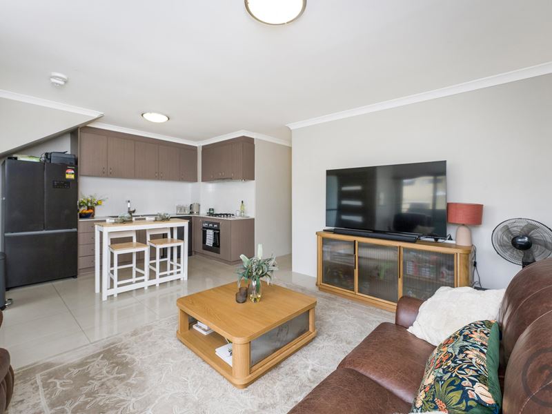 4/20 Service Street, Mandurah