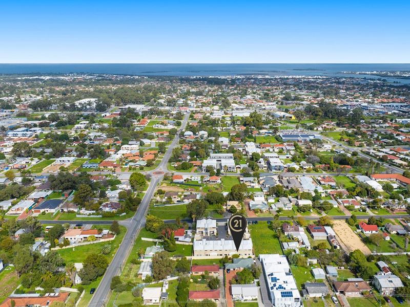 4/20 Service Street, Mandurah WA 6210