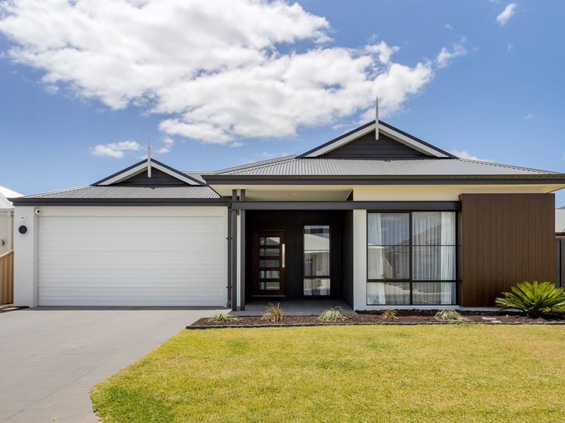 10 Beaufort Loop, Millbridge WA 6232