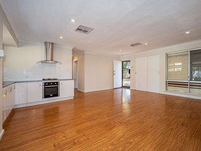 14 Balanda Place, Armadale WA 6112