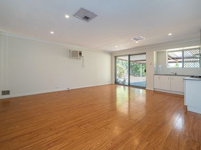 14 Balanda Place, Armadale WA 6112