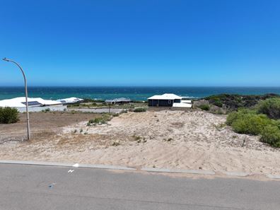7 Oceanside Boulevard, Dongara WA 6525