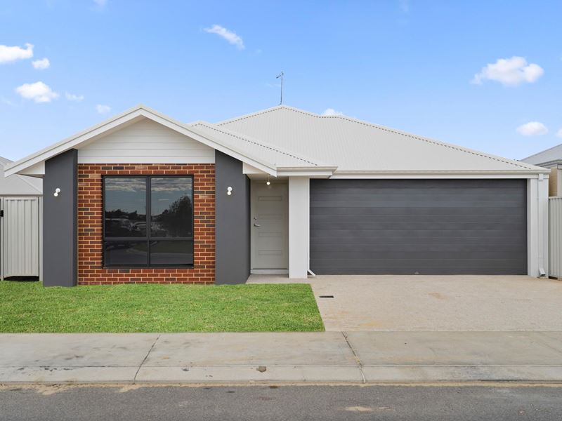 4 Platform Loop, Brabham WA 6055