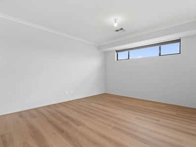 4 Platform Loop, Brabham WA 6055
