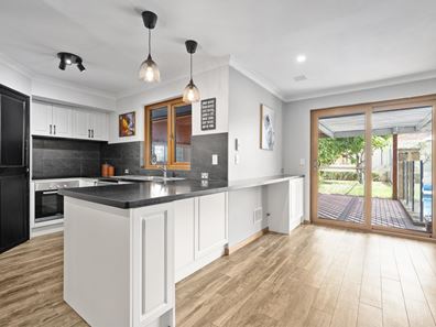 8 Eldon Close, Merriwa WA 6030
