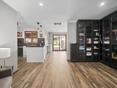 8 Eldon Close, Merriwa WA 6030
