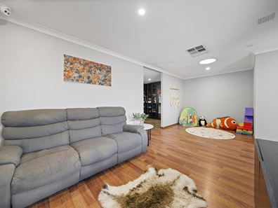 8 Eldon Close, Merriwa WA 6030