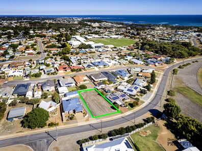 13 Pickering Drive, Dongara WA 6525