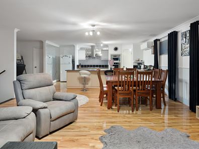 11 Fraser Street, Rockingham WA 6168