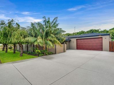 11 Pioneer Street, Binningup WA 6233