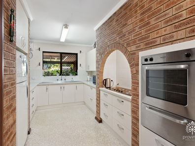 188 Pickering Brook Road, Pickering Brook WA 6076