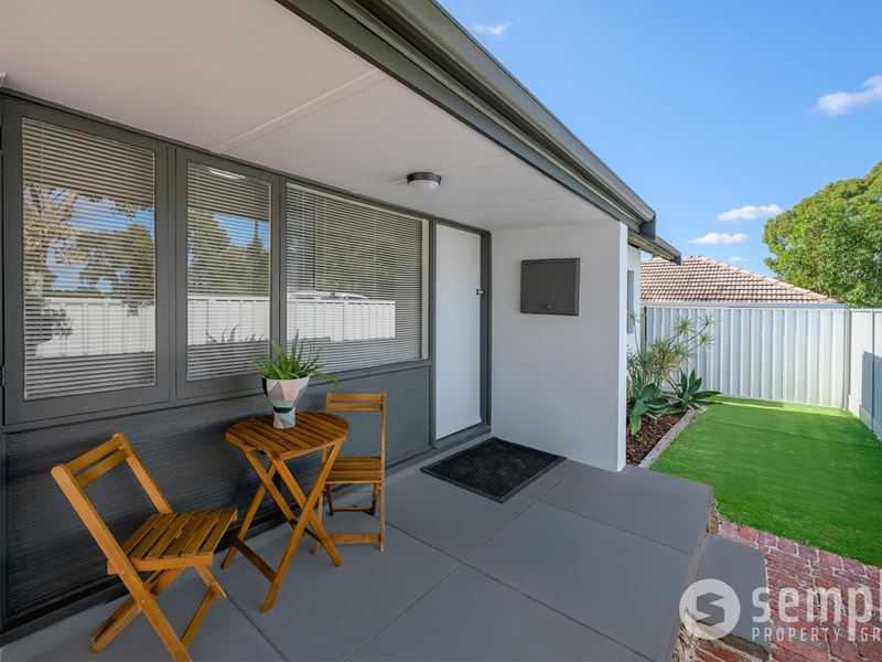 10B Waverley Road, Coolbellup WA 6163