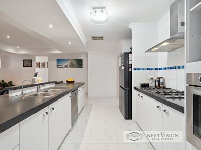 4 Wakehurst Lp, Success WA 6164