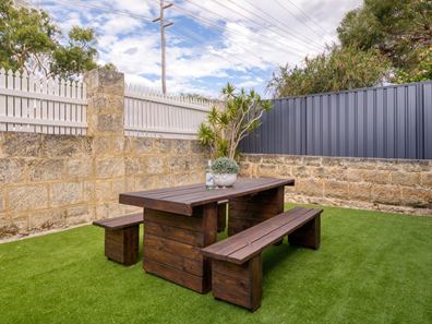 7 Stanley Street, Scarborough WA 6019