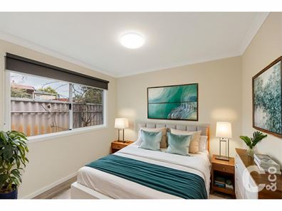 10A Broughton Way, Orelia WA 6167