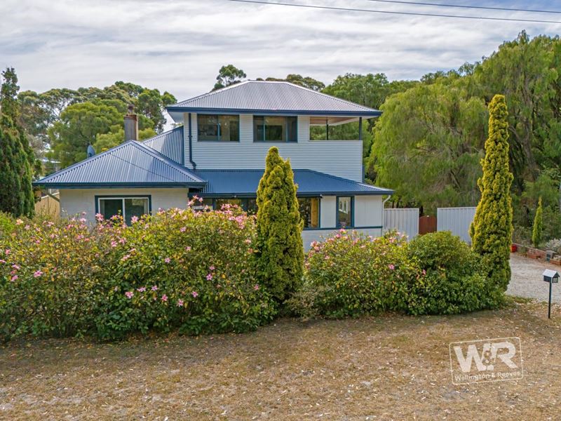 88 Chipana Drive, Little Grove WA 6330