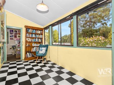 88 Chipana Drive, Little Grove WA 6330