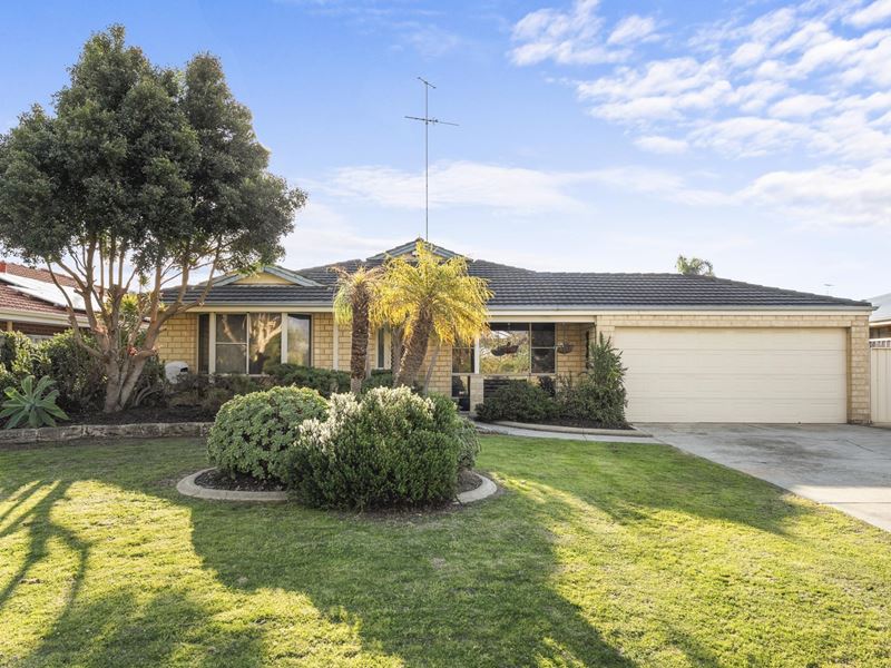 9 Templetonia Promenade, Halls Head