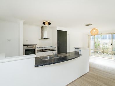 33 Rangeview Road, Landsdale WA 6065
