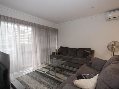 1/363 Flinders Street, Nollamara WA 6061