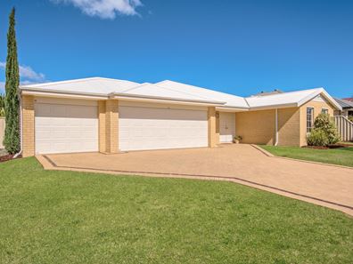 63 Nottely Crescent, Secret Harbour WA 6173