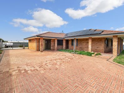 28 AMMON AVENUE, Ledge Point WA 6043