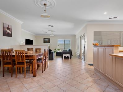 10 Geoffrey Stokes Parade, Kalgoorlie WA 6430