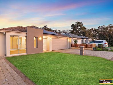 14 Nutmeg Place, Wattle Grove WA 6107