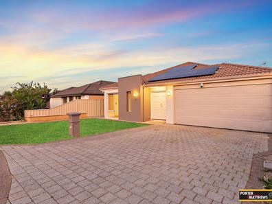 14 Nutmeg Place, Wattle Grove WA 6107