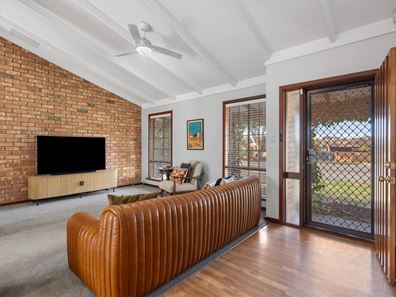 6 Trythall Place, Hannans WA 6430
